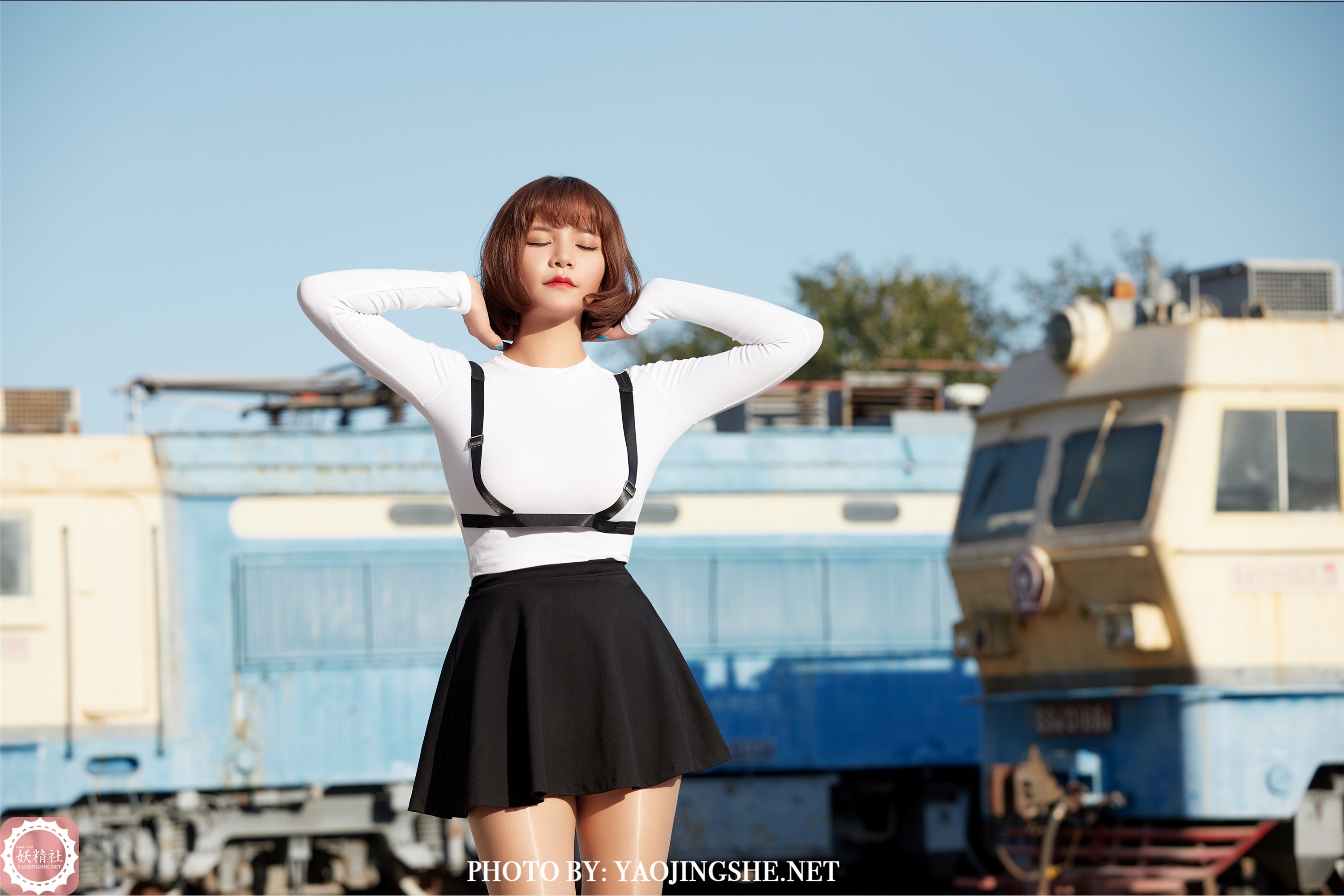 妖精社  2020.11.28 T2042《逆光车站》唐飞飞